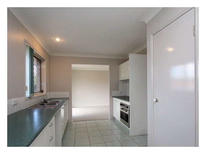 3 Newland Crescent, Parkinson QLD 4115