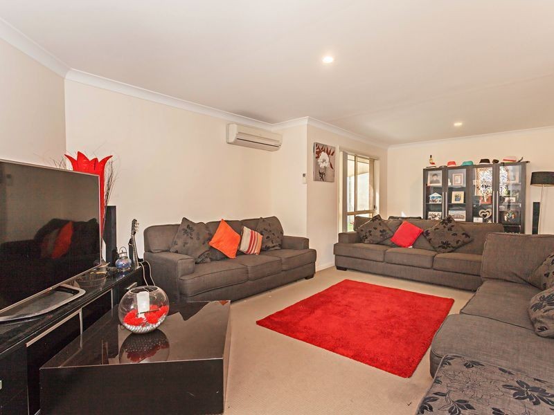 12 Apsley Crescent, Parkinson QLD 4115