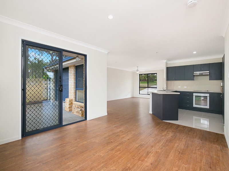 13 Robur Street, Marsden QLD 4132