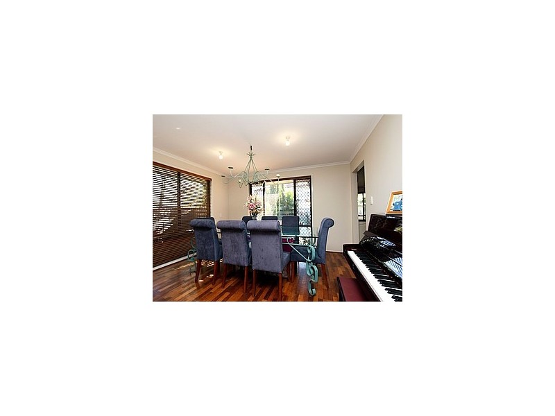 11 Michigan Crescent, Parkinson QLD 4115