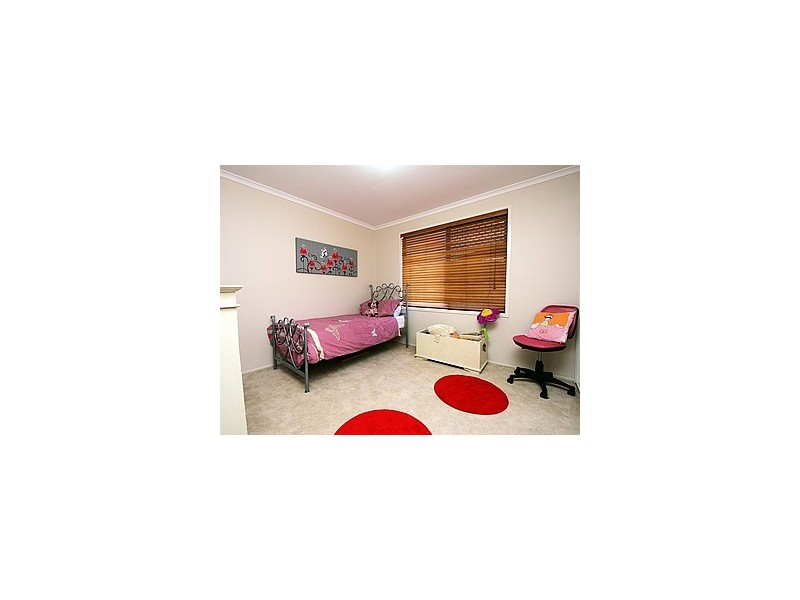 11 Michigan Crescent, Parkinson QLD 4115