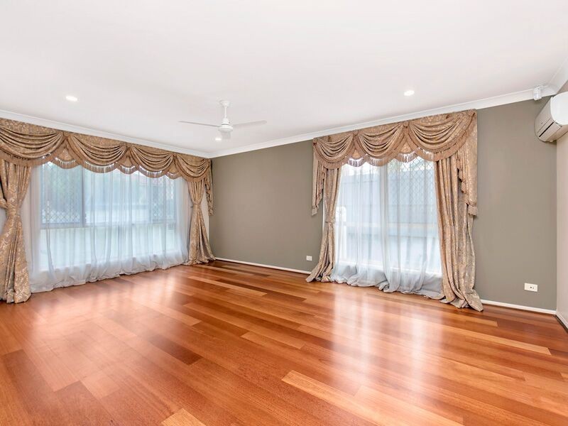 33 Warranilla Street, Parkinson QLD 4115