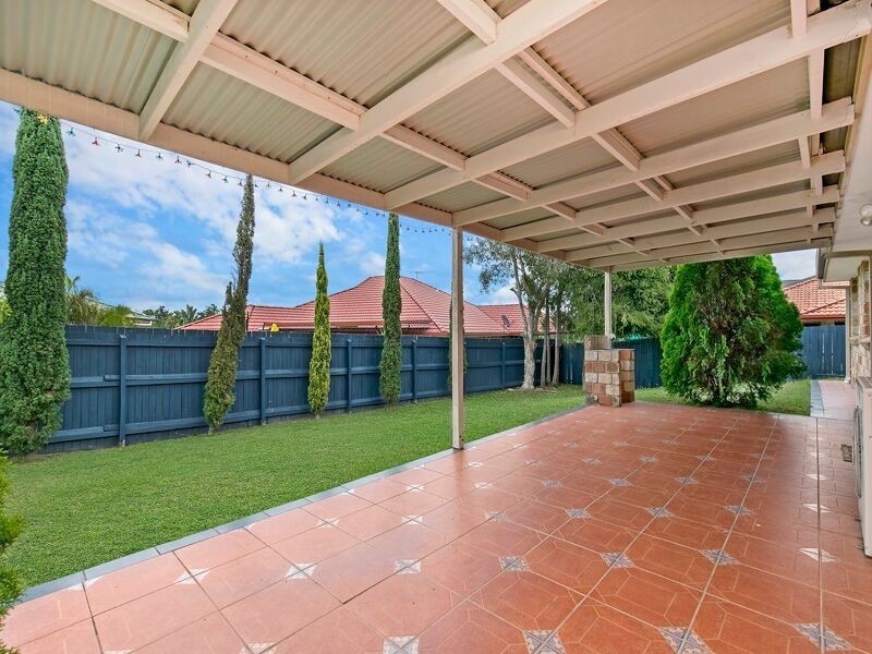 33 Warranilla Street, Parkinson QLD 4115