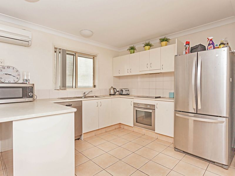 12 Apsley Crescent, Parkinson QLD 4115