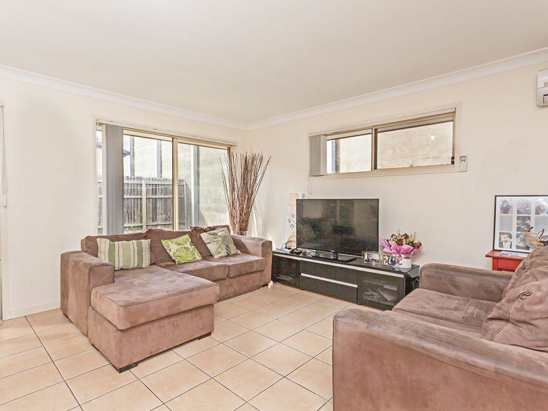 12 Apsley Crescent, Parkinson QLD 4115