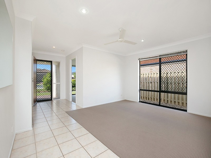 12 Goongarrie Crescent, Parkinson QLD 4115