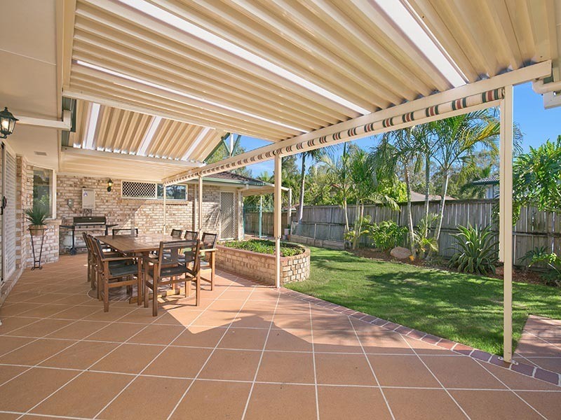 8 Torrens Place, Parkinson QLD 4115