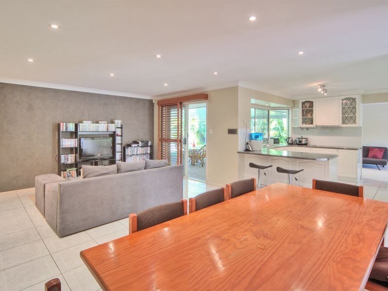 59 Lakewood Street, Parkinson QLD 4115