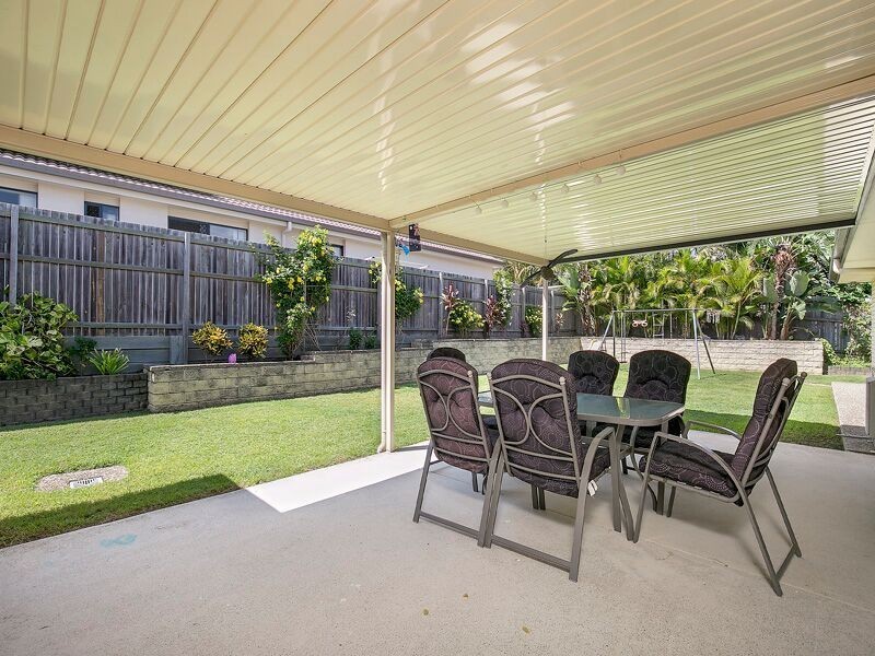 11 Girraween Crescent, Parkinson QLD 4115