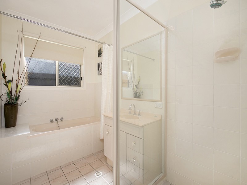 60 London Street, Eight Mile Plains QLD 4113