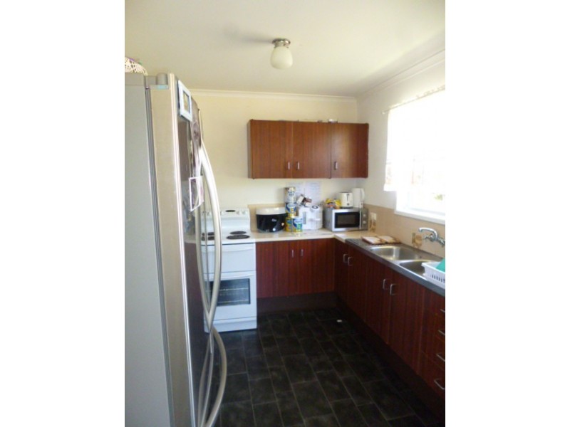 6 Halletts Road, Redbank Plains QLD 4301