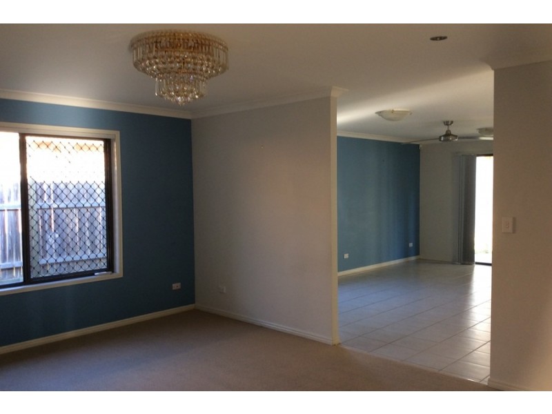 22 Apsley Crescent, Parkinson QLD 4115