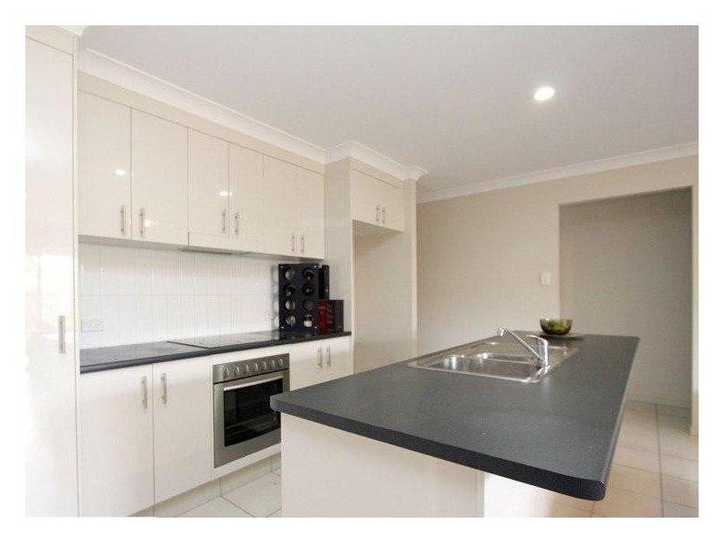 30 Hudson Street, Calamvale QLD 4116