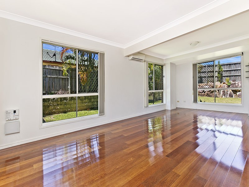 7 Hamersley Place, Parkinson QLD 4115