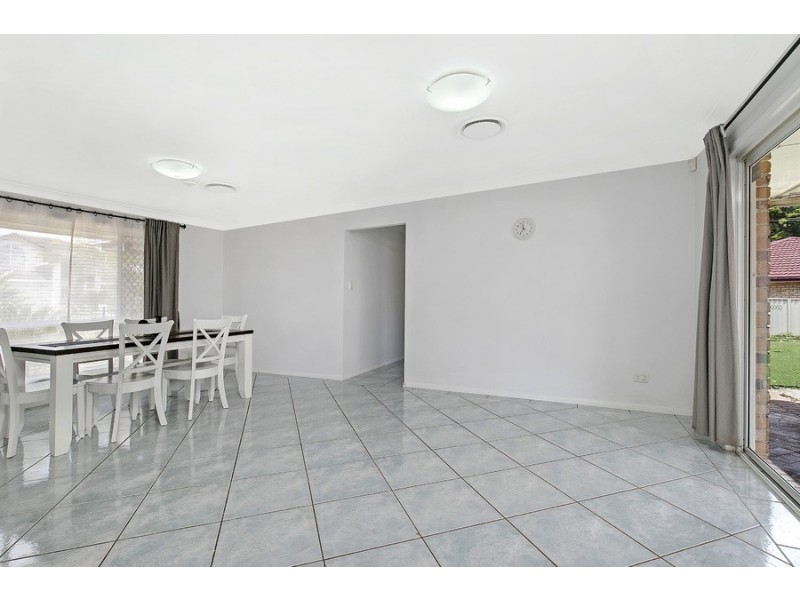 1 Golden Avenue, Calamvale QLD 4116