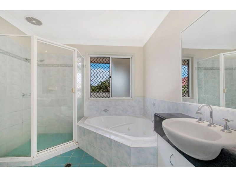 1 Golden Avenue, Calamvale QLD 4116