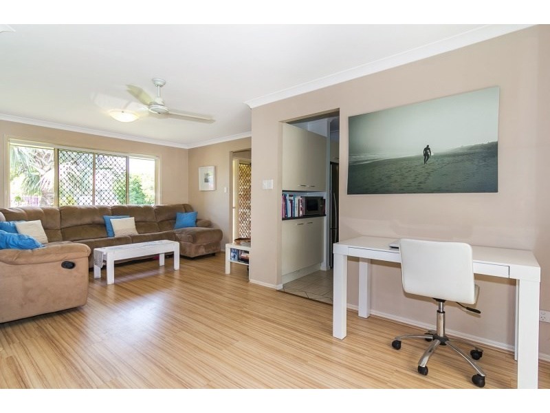 6 Clifton Place, Parkinson QLD 4115