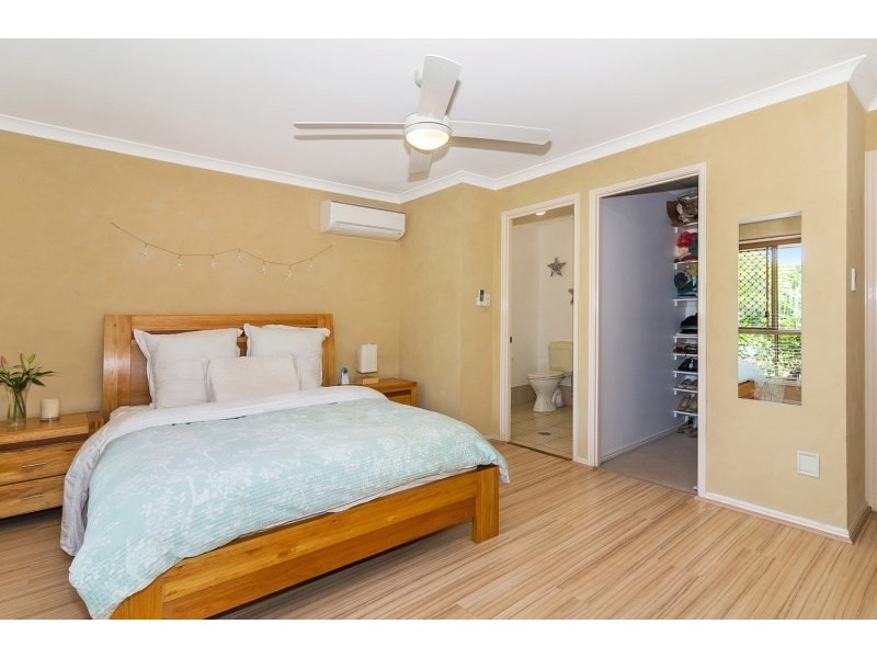 6 Clifton Place, Parkinson QLD 4115