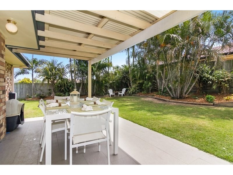 6 Clifton Place, Parkinson QLD 4115