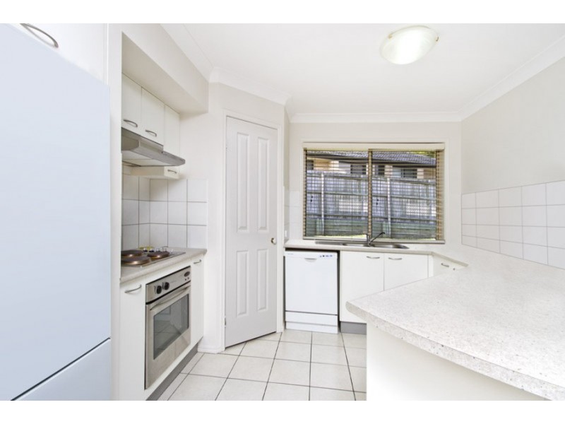 5 Coorong Place, Parkinson QLD 4115