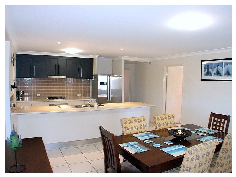 34 Apsley Crescent, Parkinson QLD 4115