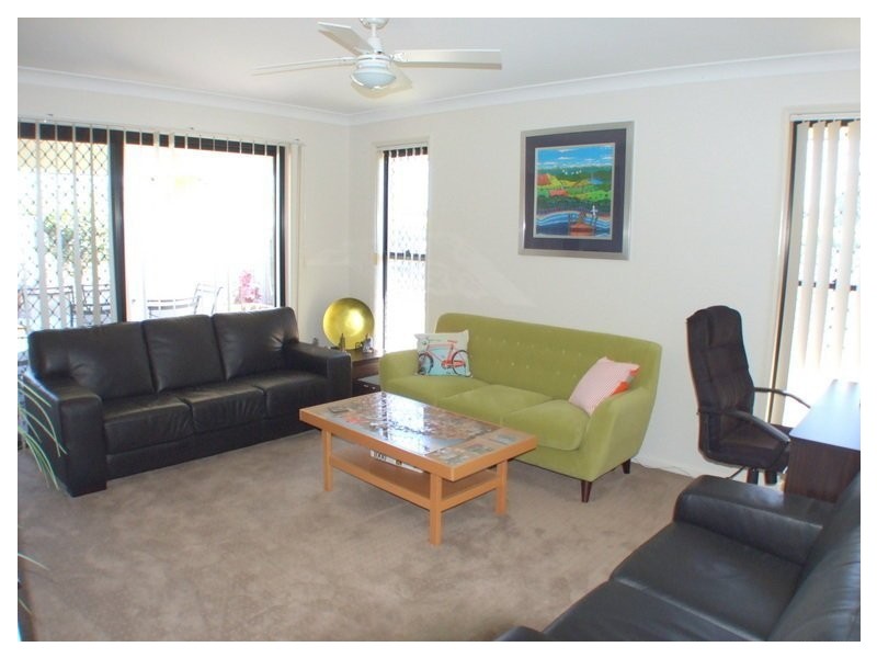 34 Apsley Crescent, Parkinson QLD 4115