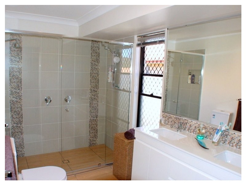 34 Apsley Crescent, Parkinson QLD 4115