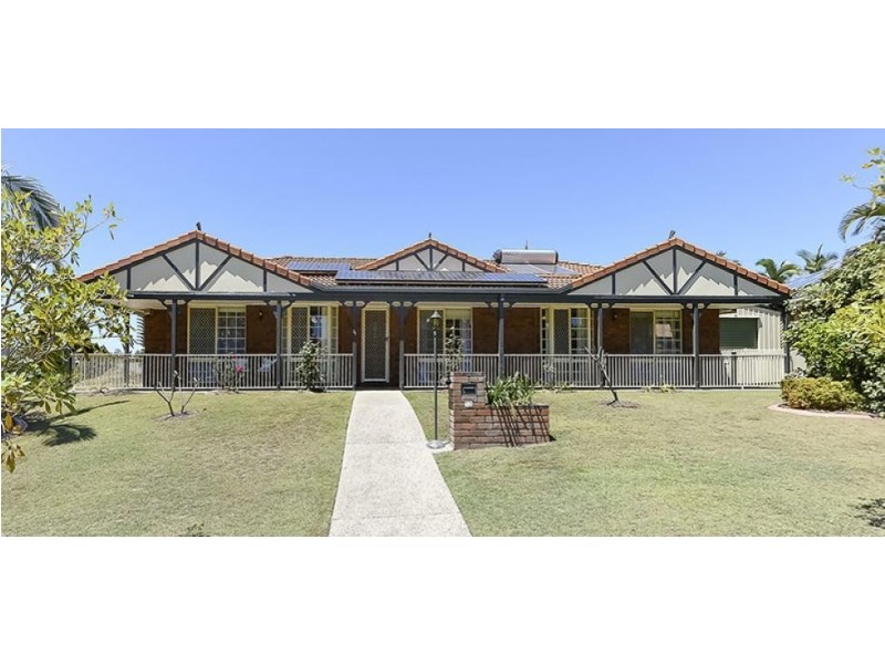 35 Bannockburn Crescent, Parkinson QLD 4115