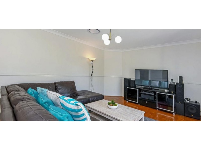 35 Bannockburn Crescent, Parkinson QLD 4115