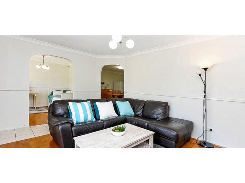 35 Bannockburn Crescent, Parkinson QLD 4115