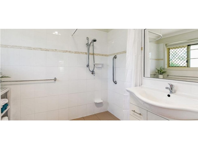 35 Bannockburn Crescent, Parkinson QLD 4115