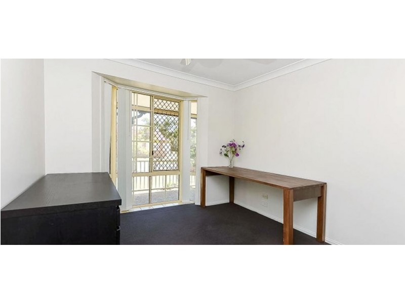 35 Bannockburn Crescent, Parkinson QLD 4115