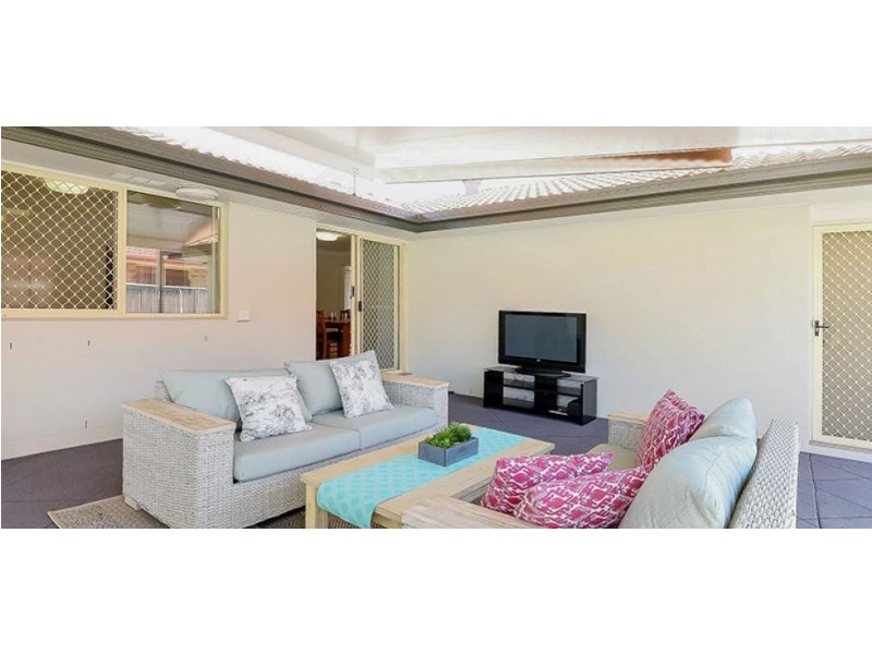 35 Bannockburn Crescent, Parkinson QLD 4115