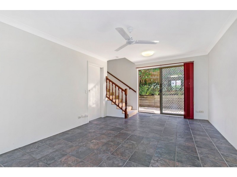 3/90 Plimsoll Street, Greenslopes QLD 4120