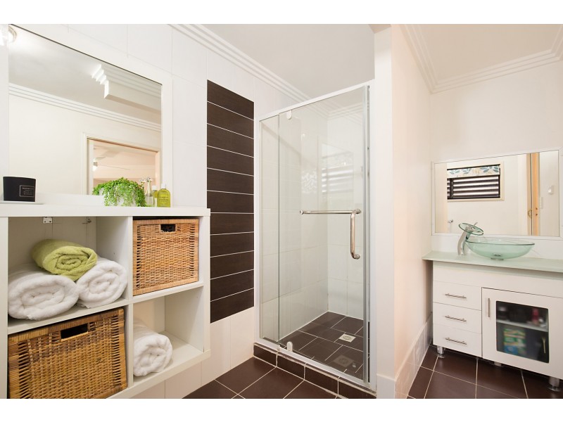 34 Woodlark Crescent, Parkinson QLD 4115