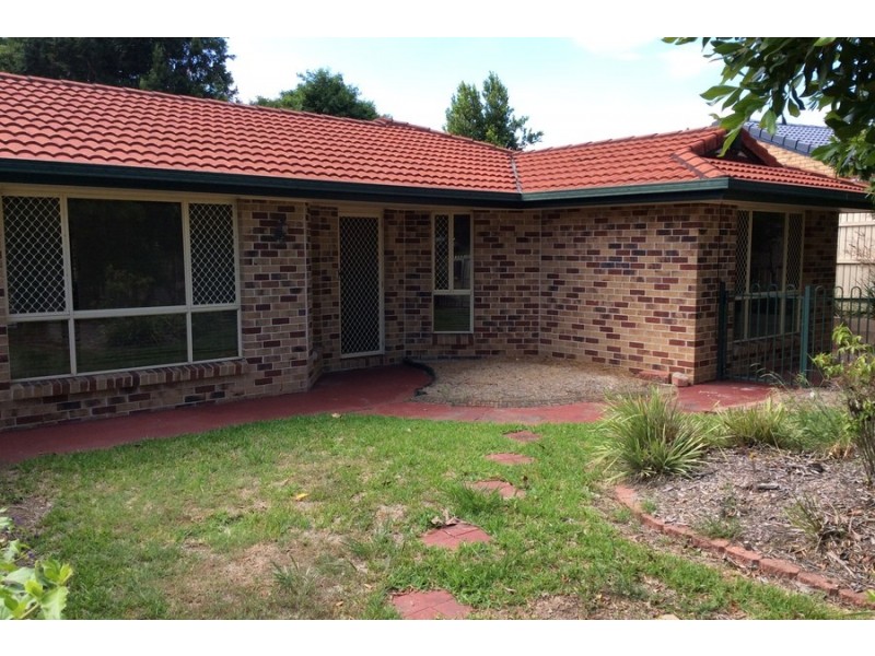 1 Silverdell Crescent, Parkinson QLD 4115