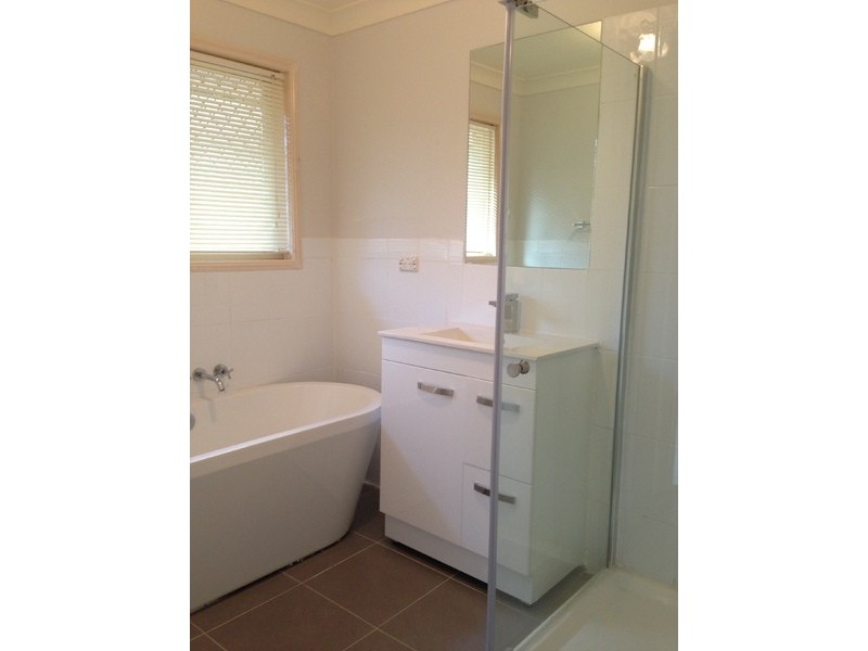 1 Silverdell Crescent, Parkinson QLD 4115