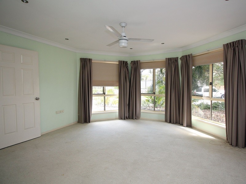 48 Vanderbilt Street, Eight Mile Plains QLD 4113