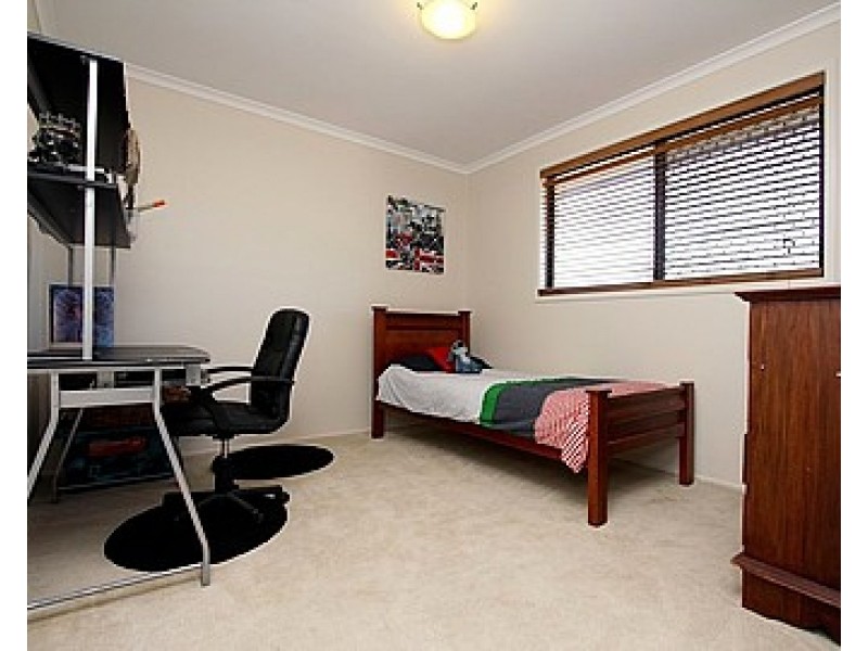11 Michigan Crescent, Parkinson QLD 4115