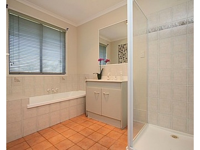 11 Michigan Crescent, Parkinson QLD 4115