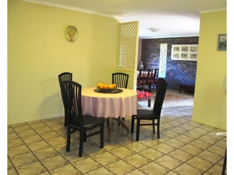 8 Aminta Street, Sunnybank QLD 4109