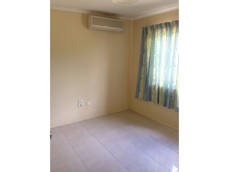 8 Aminta Street, Sunnybank QLD 4109