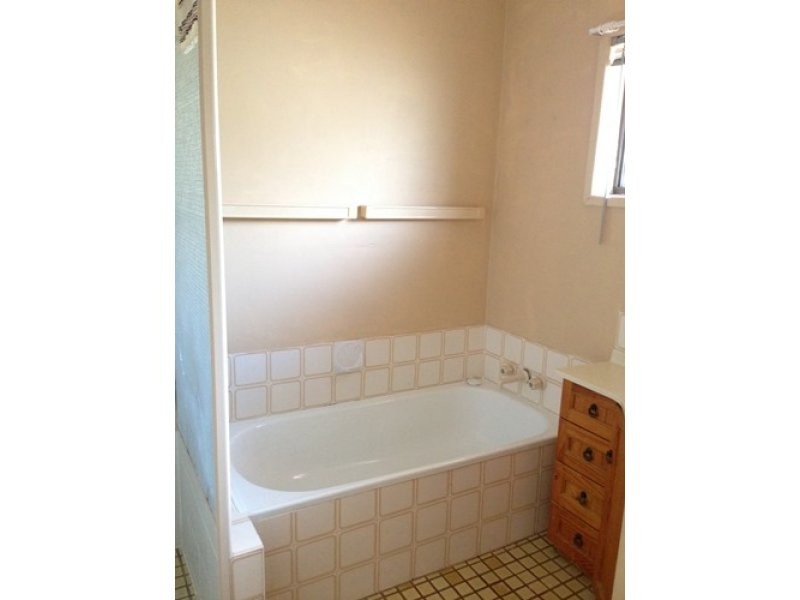 8 Aminta Street, Sunnybank QLD 4109