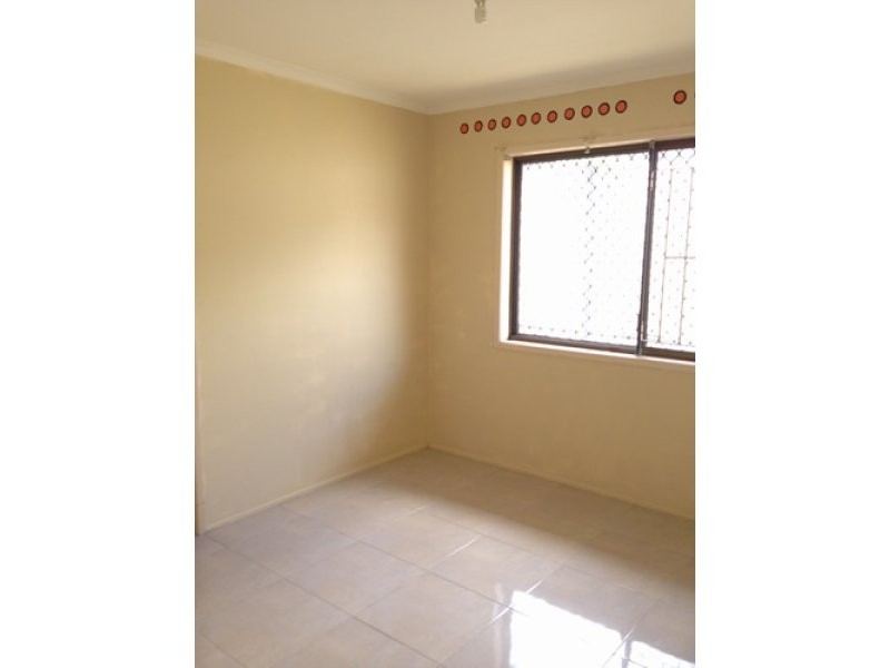 8 Aminta Street, Sunnybank QLD 4109