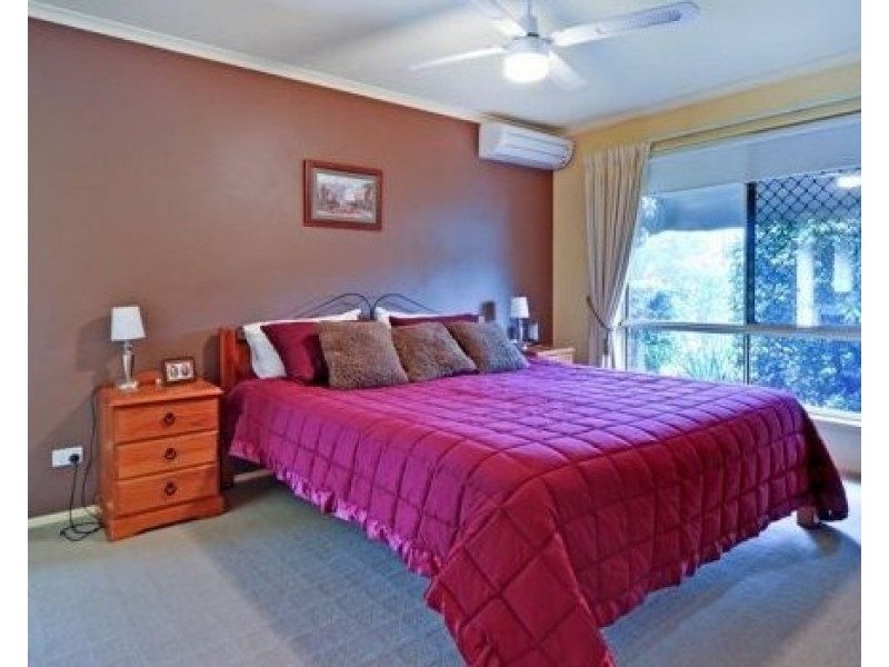 23 Bronte Place, Parkinson QLD 4115