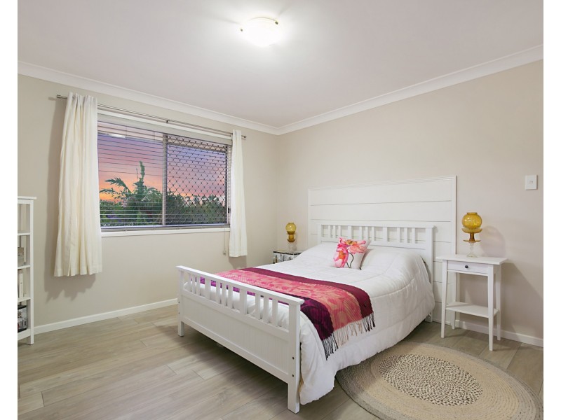 42 Victoria Crescent, Parkinson QLD 4115