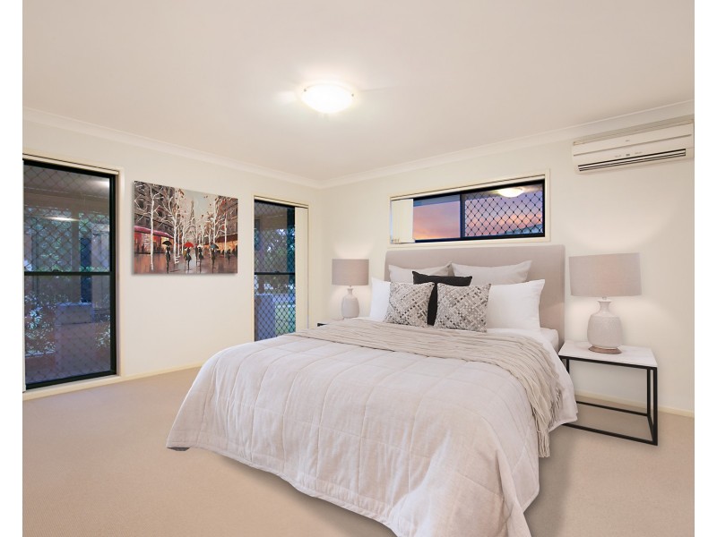 125 Wallum Drive, Parkinson QLD 4115