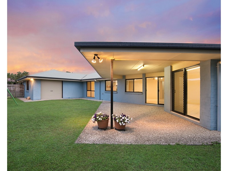 125 Wallum Drive, Parkinson QLD 4115