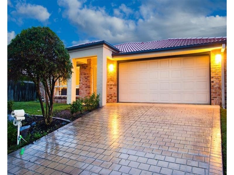 15 Killarney Place, Parkinson QLD 4115