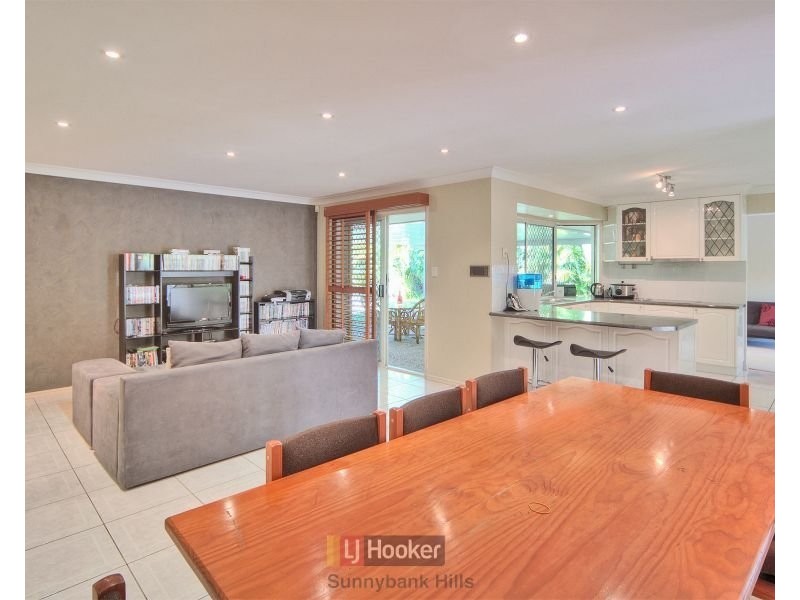 59 Lakewood Avenue, Parkinson QLD 4115